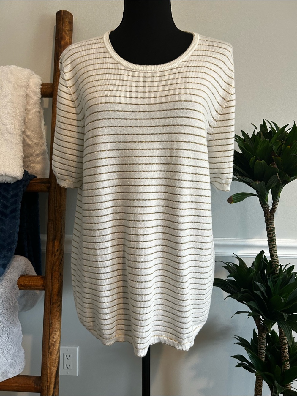 Ann Taylor Cream & Tan Striped Short-Sleeve Knit Top Size XL